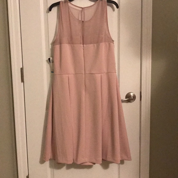 Dress - Picture 2 of 5